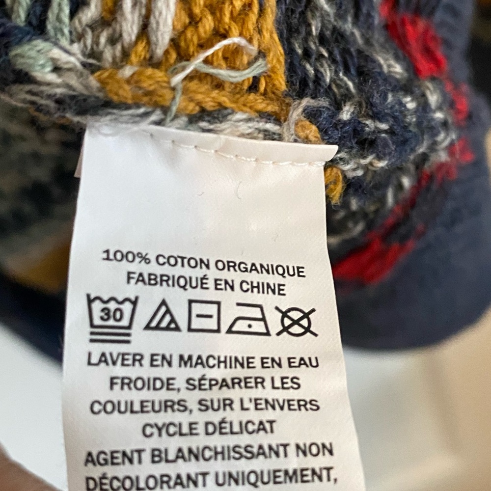 L.L. Bean Men's Organic Cotton Roll Neck Navy and Yellow Patterned Sweater - Picture 5 of 9